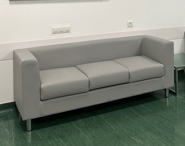 Диван трехместный Domino 182x66x72 Диван трехместный Domino 182x66x72